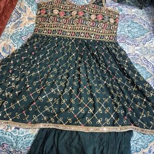 Embroidered Green Women's Shalwar Kamee/ Anarkali Drezs with Gold Accents